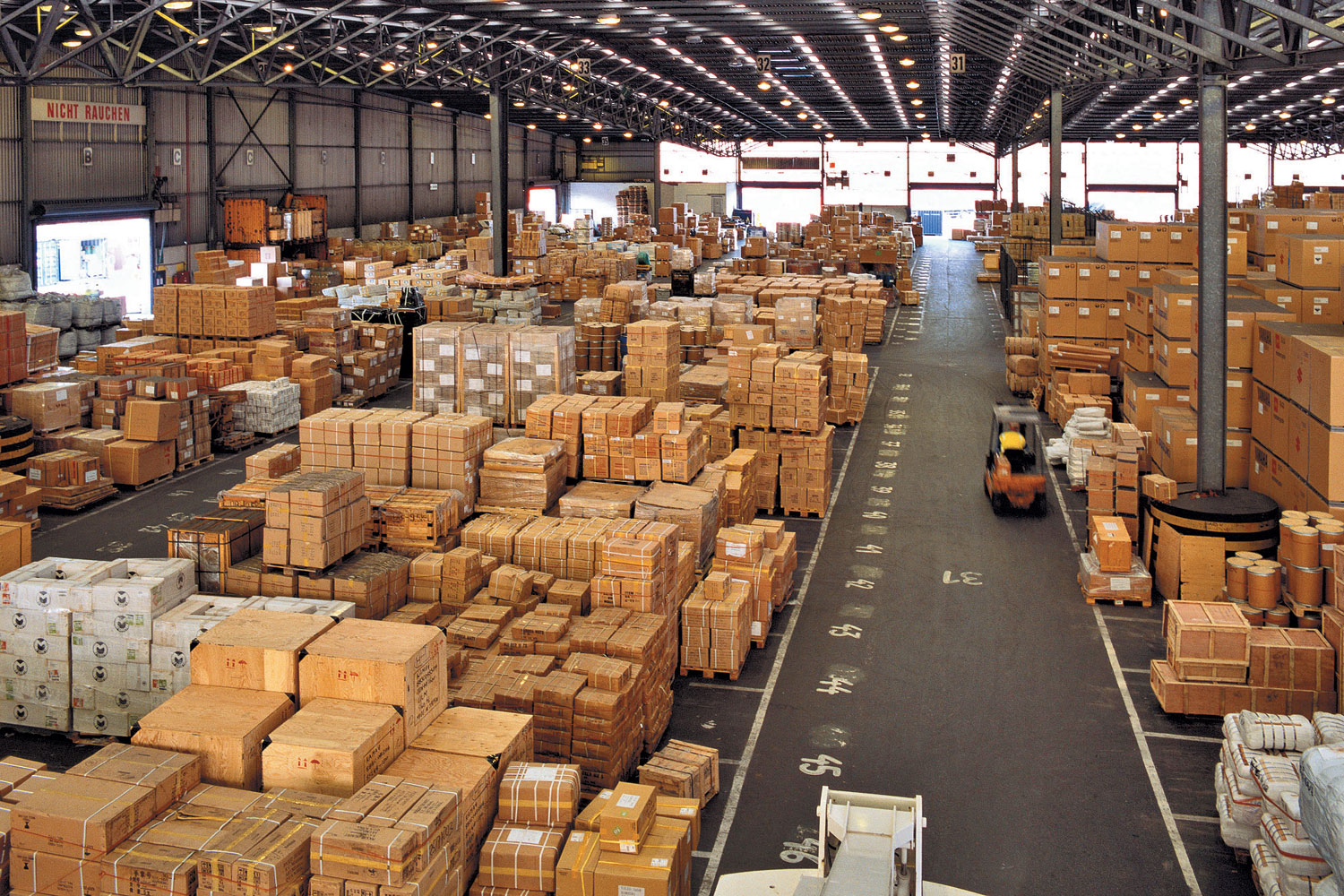 warehouse-photo